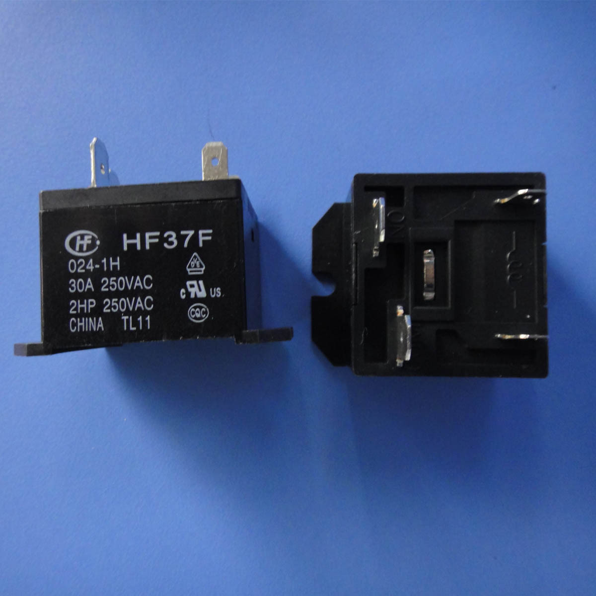 HF37F-24-1H宏发继电器24VDC一组常开4脚30A250VAC HF37F/024-1H