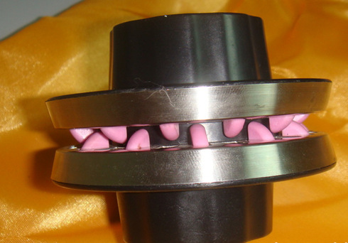 新昌新華紡配大全紡機配件 化纖倍撚機羅拉通用軸孔直徑20毫米