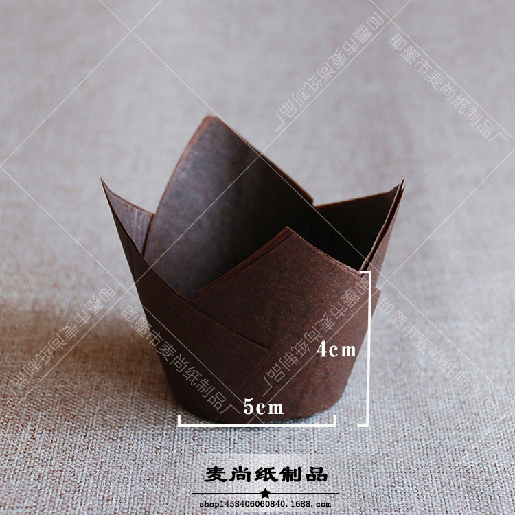 Papel europeo de calidad alimentaria de alta temperatura resistente a prueba de aceite titular de papel muffin taza de papel para hornear pastel de papel titular de la taza de la torta media