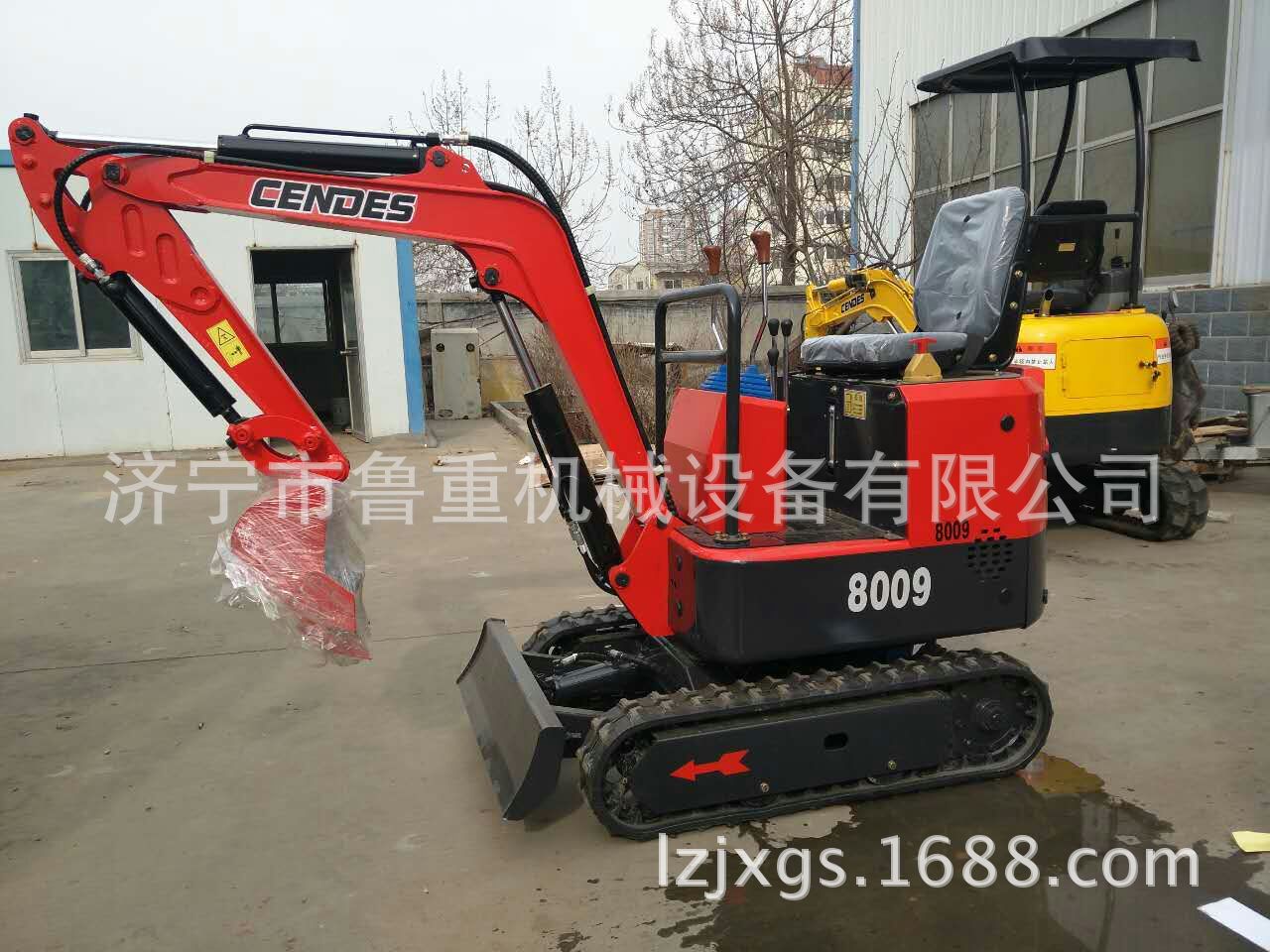 微小型挖掘机履带铲车