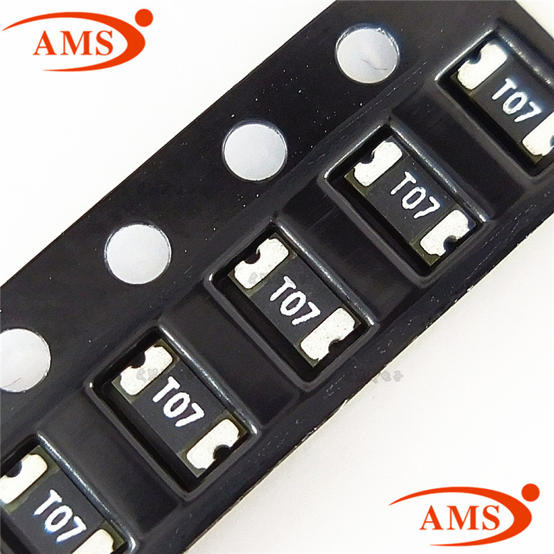 SMD1206P075TF 0.75A 丝印：T07 贴片PTC自恢复保险丝 全新现货