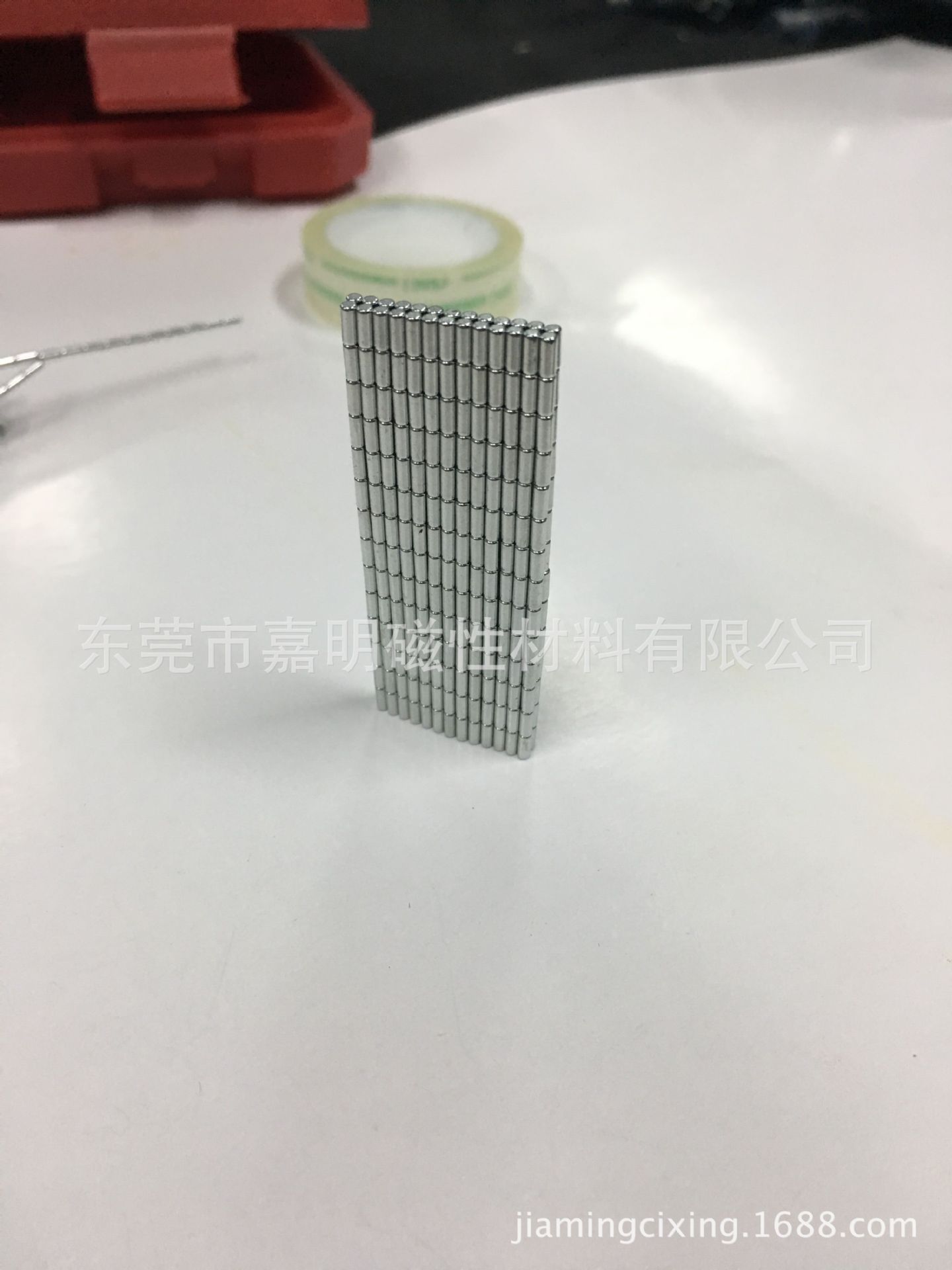 磁铁厂家供应钕铁硼磁铁 小规格磁铁 小磁铁 D1mm D2mm D3mm