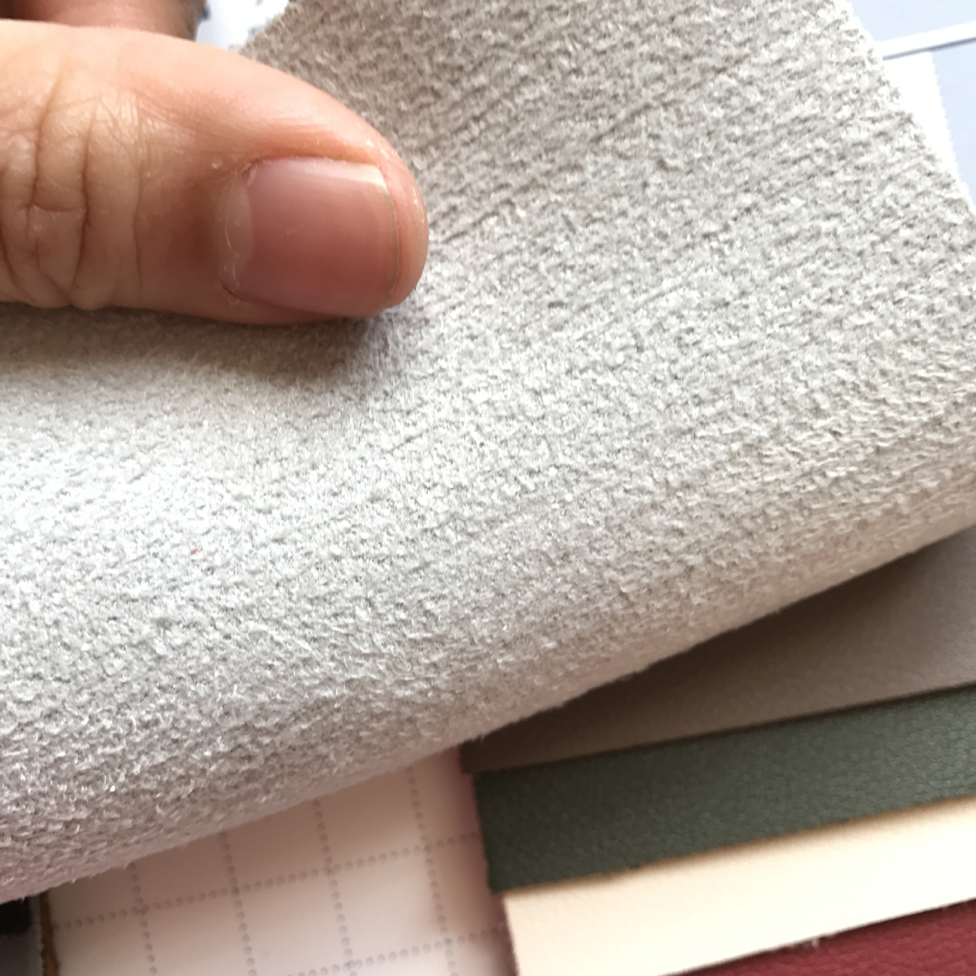 现货批发1.7mm加厚纳帕纹羊纹同色同底人造皮革面料 手袋