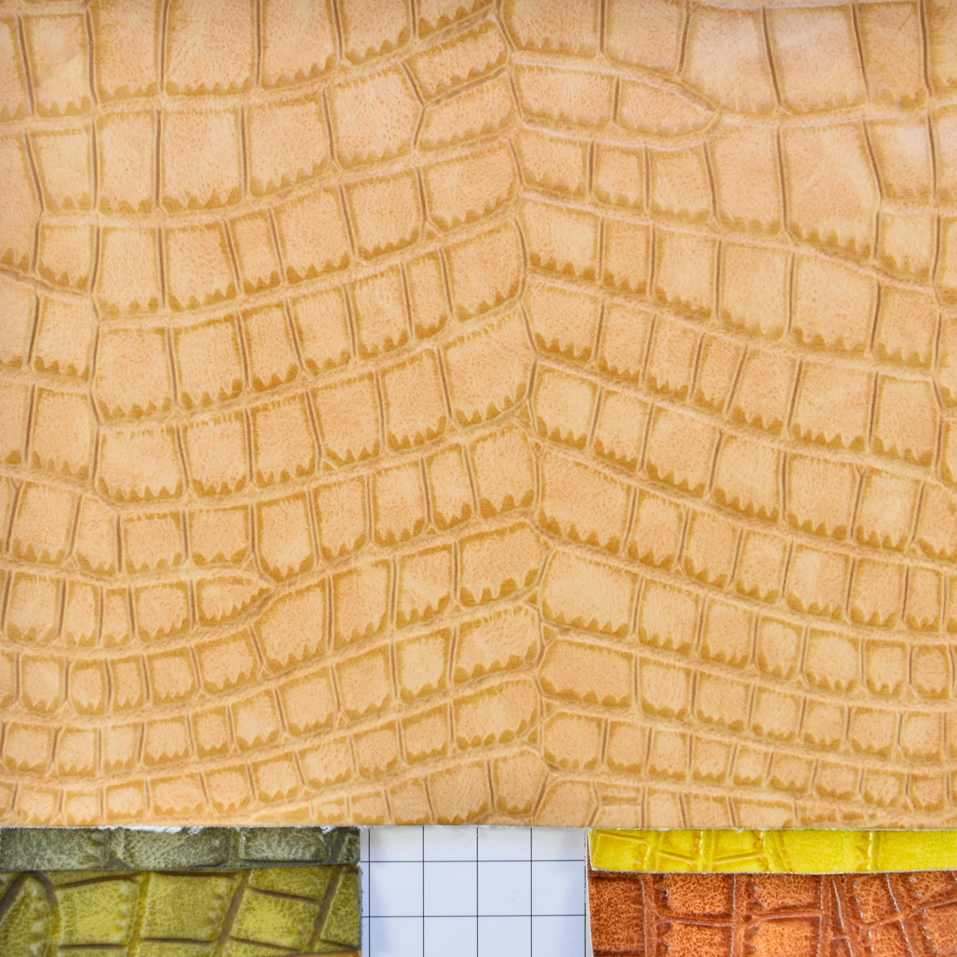 鼎茂皮革PVC压花哑光双色鳄鱼纹贴膜箱包装饰人造合成革厂DM-2474