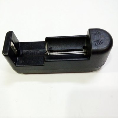 Single groove 18650 Battery Charger Flashlight Smart Charger 14500 Charger 26650