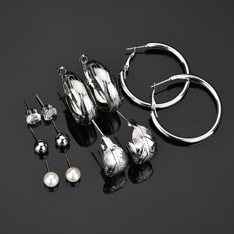Korean New Fashion 6 Pairs Of Rhinestone Suit Large Circle Earrings Yiwu Nihaojewelry Wholesale display picture 4