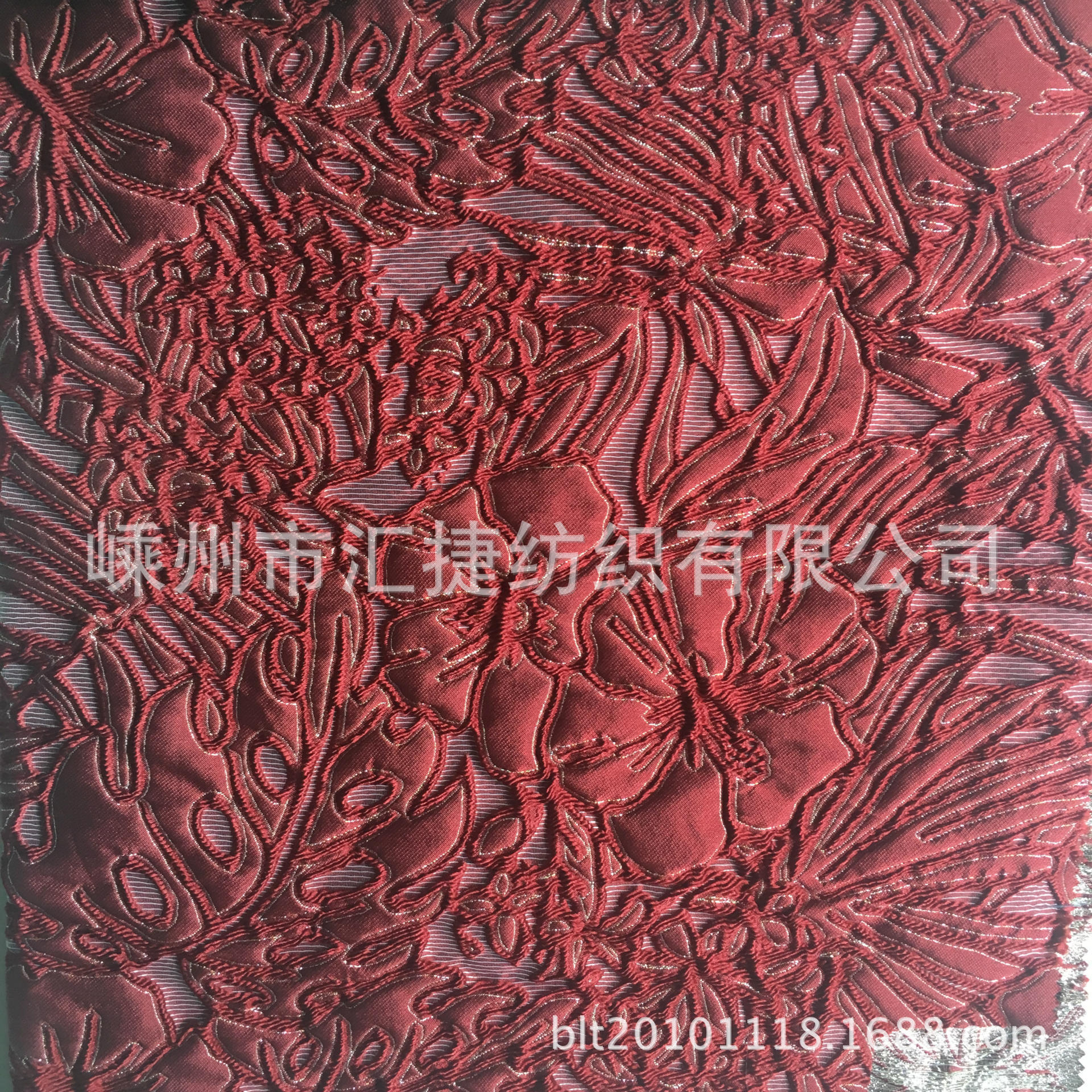 厂家供应涤丝剪花人造金银丝涤棉真丝交织大提花服装面料