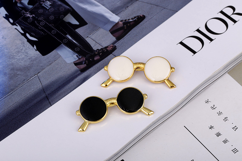 Fashion Glasses Alloy Plating Unisex Brooches display picture 3