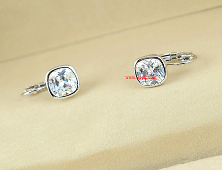 ŷ����ʱ�аٴ�������ǶAAA�����ʯ�ߵ����� ��ó��Ʒ����883052