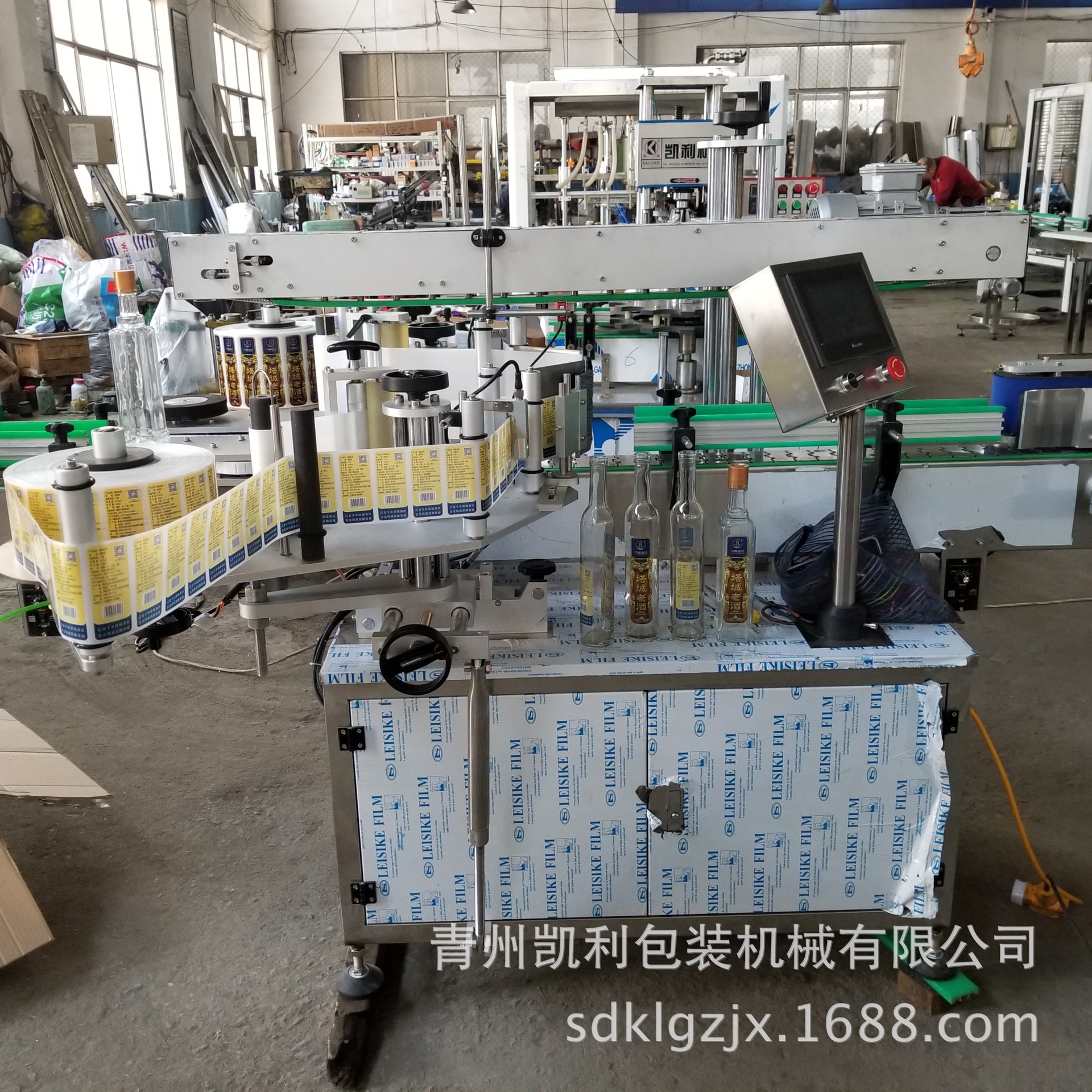 专业生产贴标机 全自动不干胶双面贴标机 圆瓶扁瓶双面贴标机