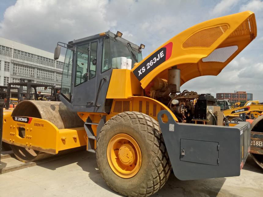 二手徐工22吨压路机，徐工震动压路机转让价格