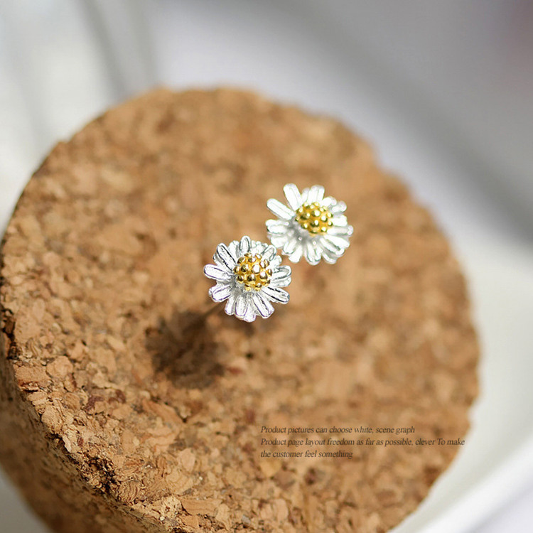 �¿�ʱ�����ʴ������ն���Ů �պ��ٴ�С�������������������