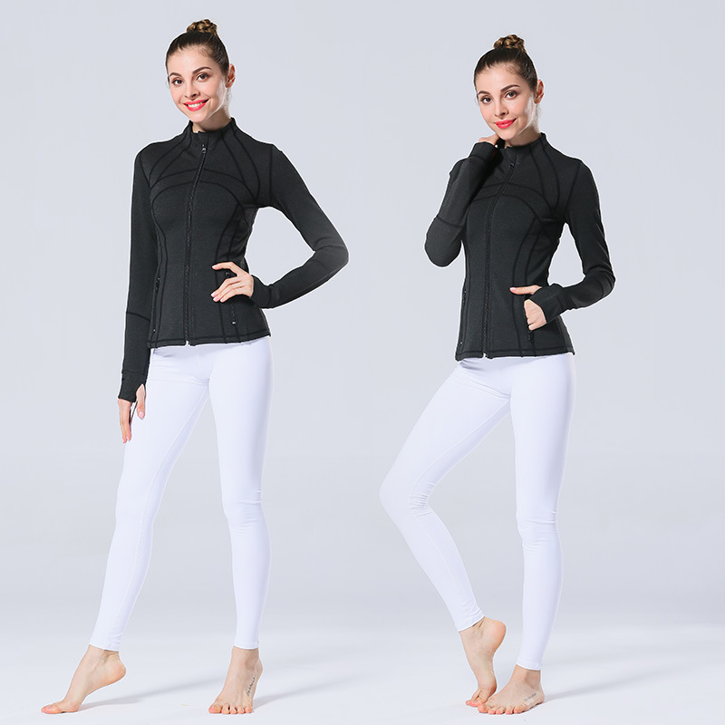 سترة حديدية سوداء