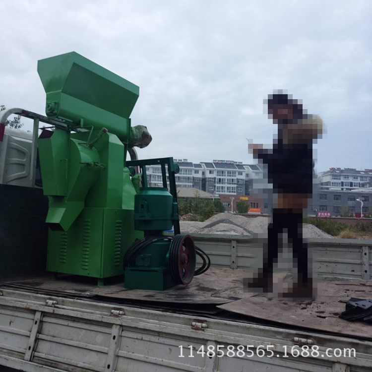 牛羊秸秆饲料颗粒机 家禽养殖麦麸饲料颗粒机 环模效率高 河北