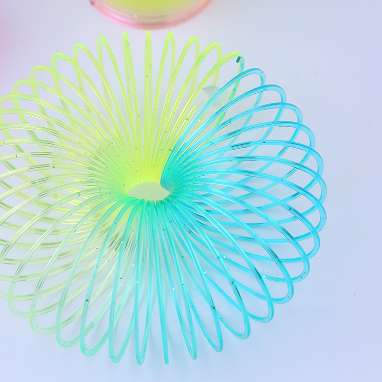 包邮B350一元店幼儿园早教益智玩具魔力彩虹圈彩圈塑料彩虹圈怀旧