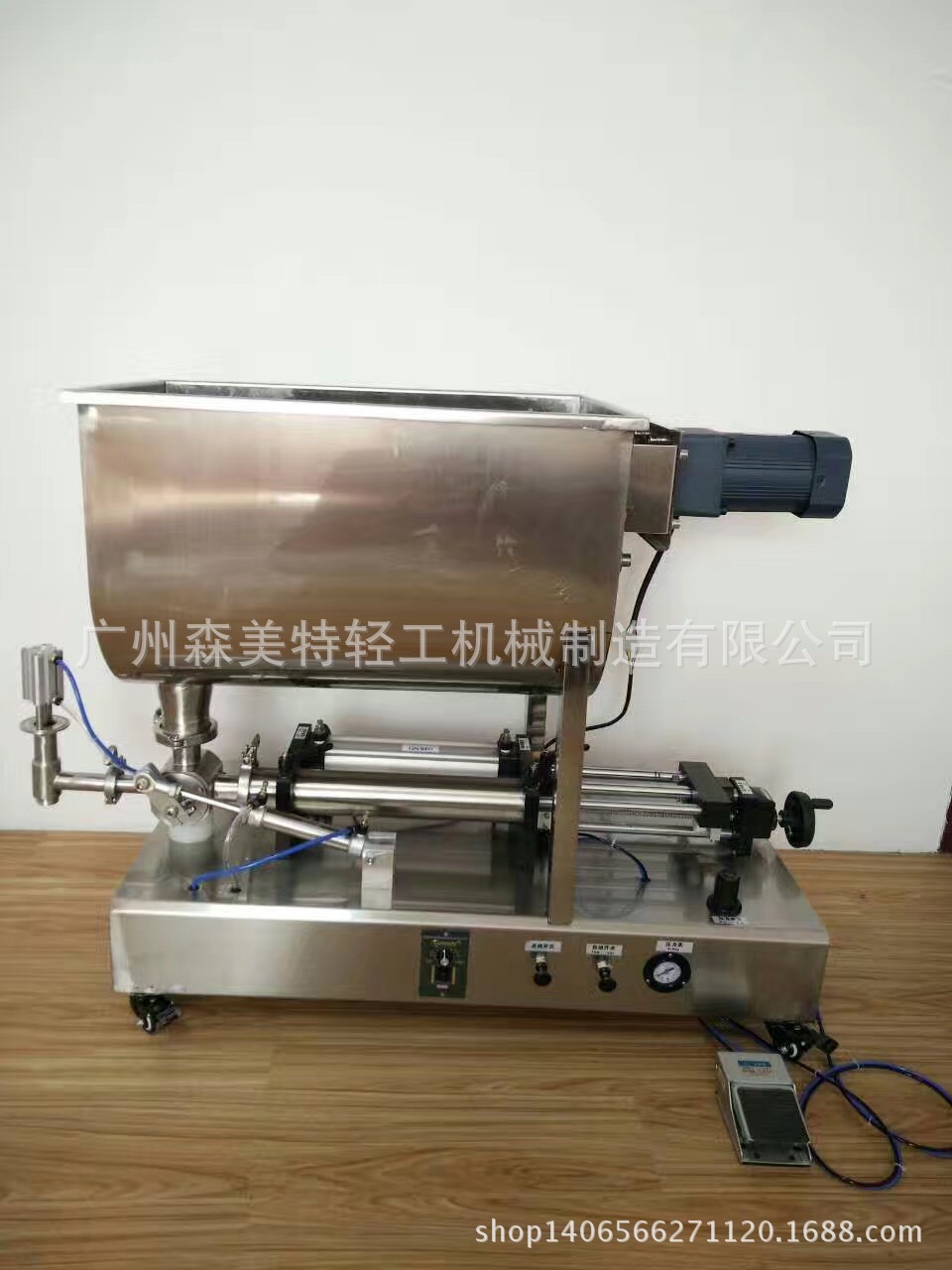 膏体辣椒酱灌装机 半自动番茄酱灌装机 100-1000ml酱料定量灌装机