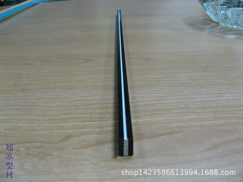 专业生产厂家生产各种形状不同颜色ABS挤出型材-滑雪板专用边条