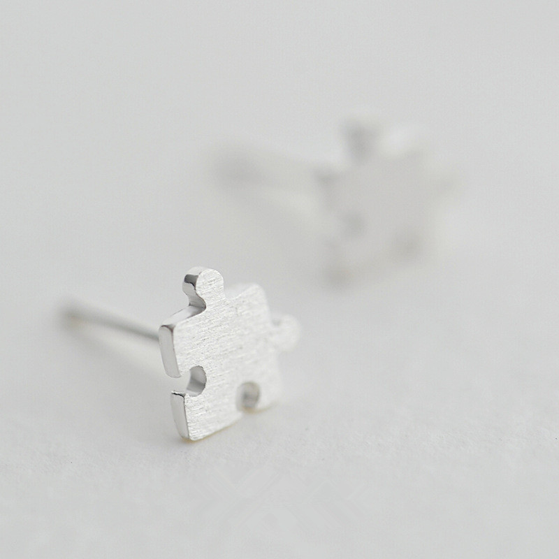 Simple Jigsaw Earrings Alloy Plating Gold Silver Cartoon Geometric Earrings Student Earrings display picture 6