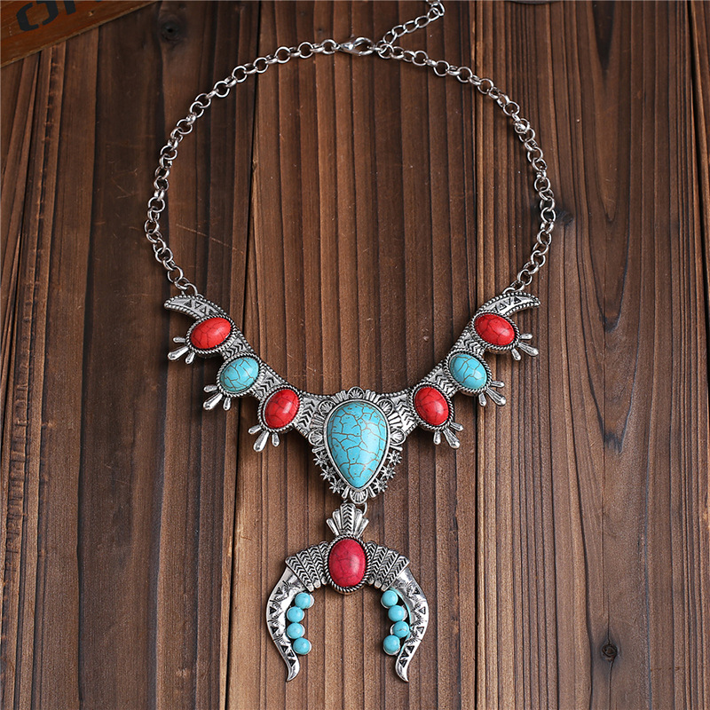 Elegant U Shape Alloy Inlay Turquoise Women's Pendant Necklace display picture 1