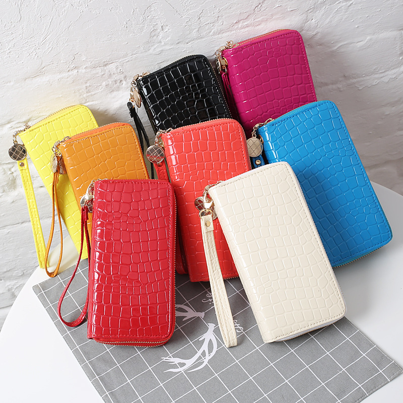 Women's Solid Color Pu Leather Side Zipper Wallets display picture 1