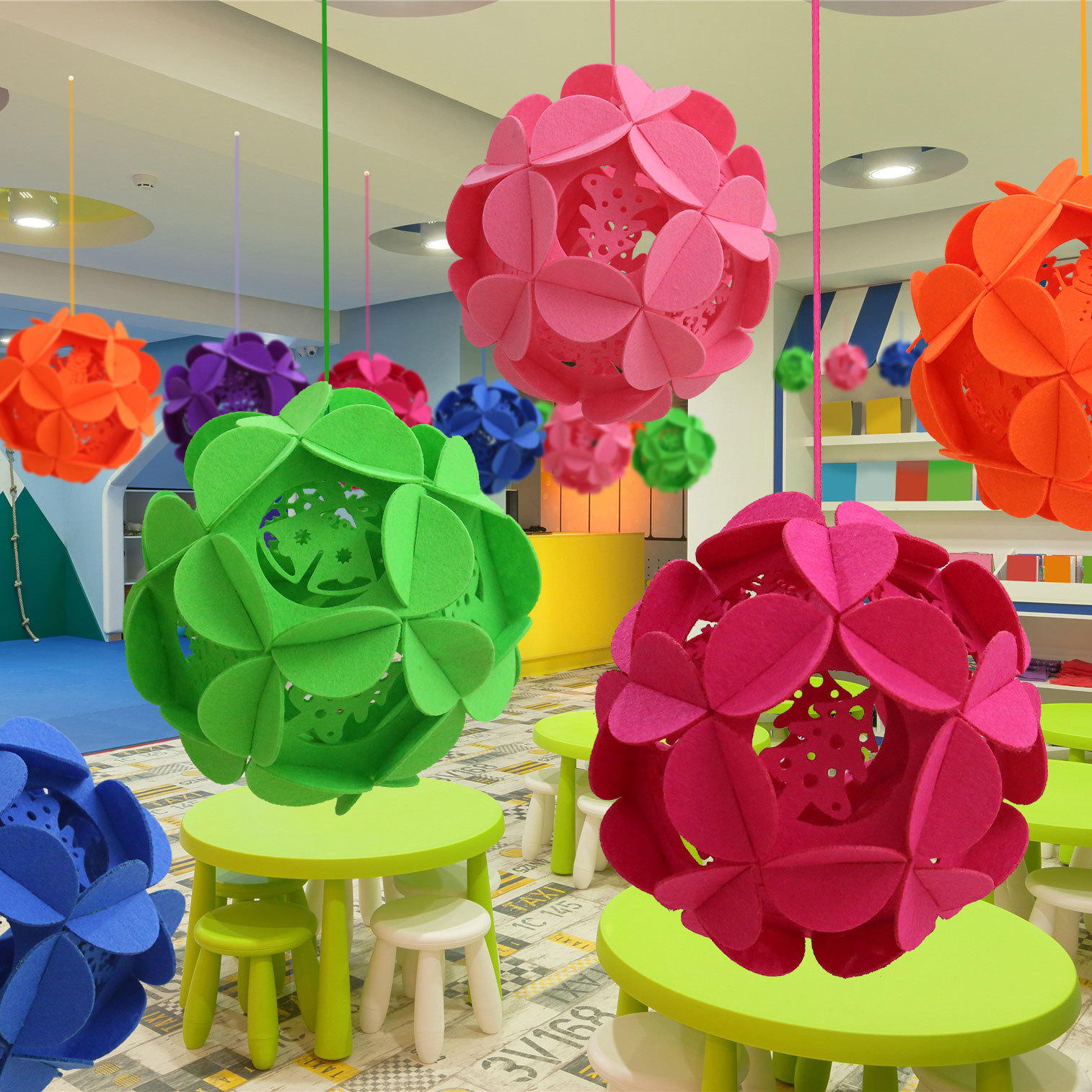 婚庆用品婚房挂饰新年挂件春节绣球挂件毛毡布福字