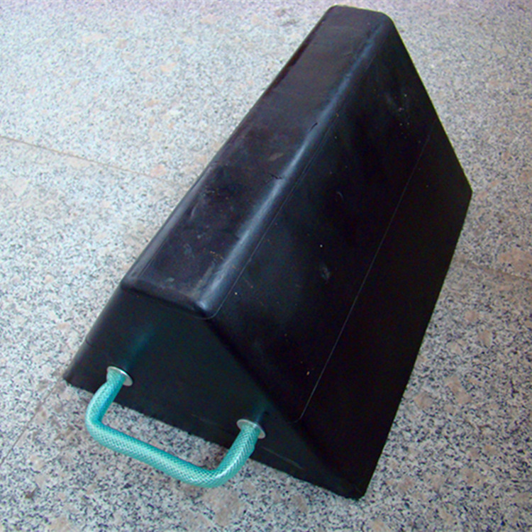 厂家批发 大货半挂槽车 大号橡胶阻车定位 停止器 量大从优