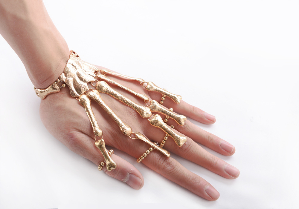Halloween Exaggerated Metal Skull Ghost Claw Linking Finger Bracelet Wholesale Jewelry Nihaojewelry display picture 3