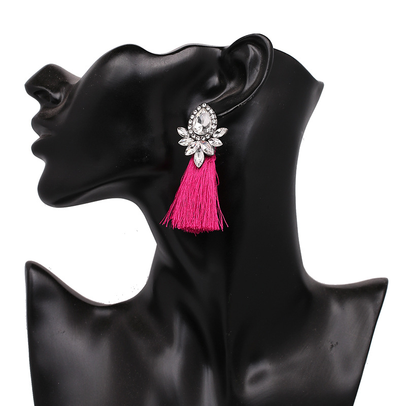 New Style Rhinestone Long Tassel Earrings Fashion Earrings Wholesale display picture 3