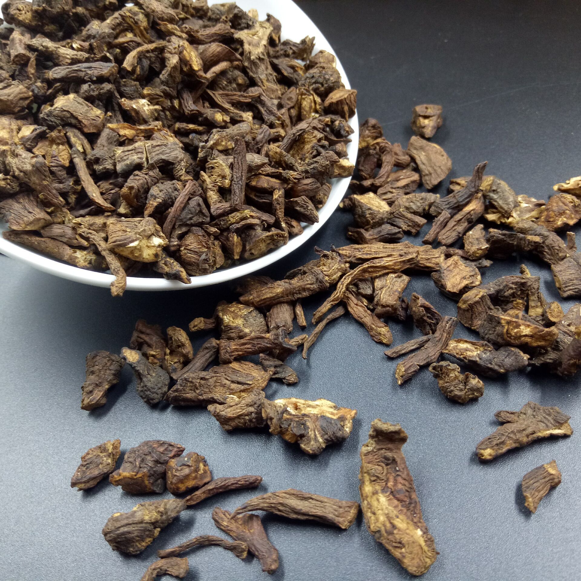 Dandelion Root Tea Pu Gong Ying Gen Washed Dried Roots for Herbal Infusions and Decoctions 500g overview