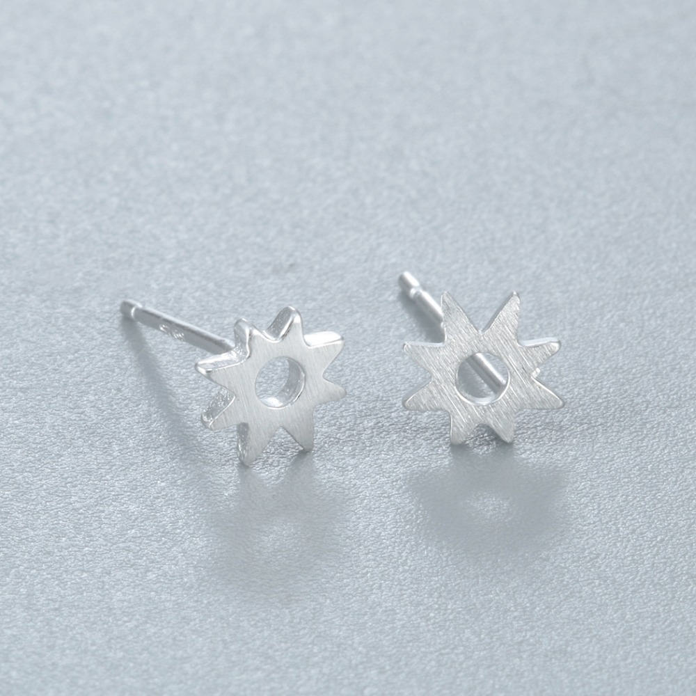 Little Sun Earrings Alloy Plating Cute Sunflower Ear Studs Wholesale display picture 5