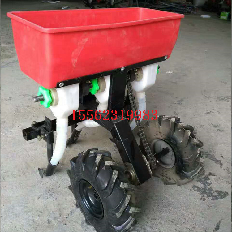 手扶拖拉机旋耕犁地机 15马力微型耕整机 四驱旋耕机特点