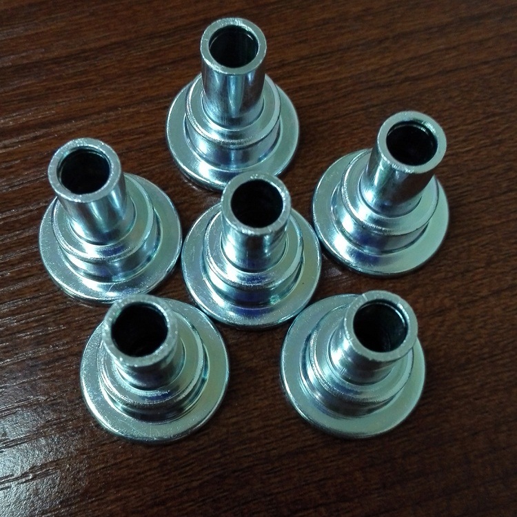 厂家产销售塑胶脚轮内专用链接台阶铆螺母19.4*13*8*21.5L
