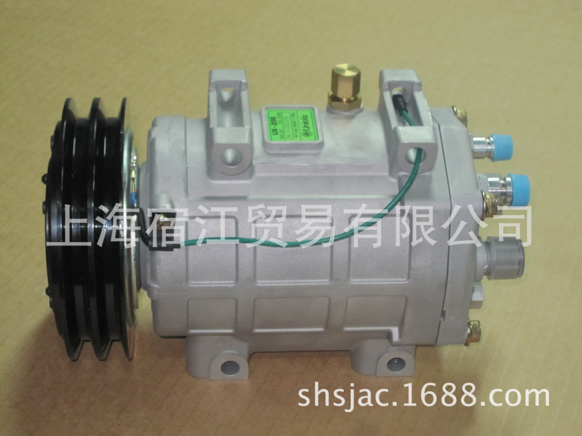 尤里克拉  冷藏车压缩机 UX200