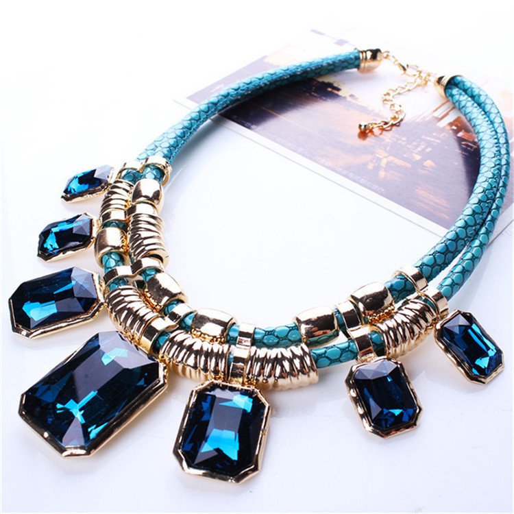 1 Piece Fashion Geometric Artificial Crystal Alloy Plating Rhinestones Women's Necklace display picture 13
