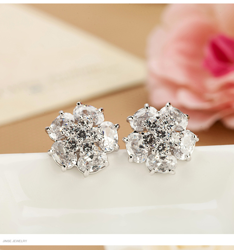 Ice And Snow Peony Stud Earrings Aaa Zircon Inlay Fashion Earrings display picture 1