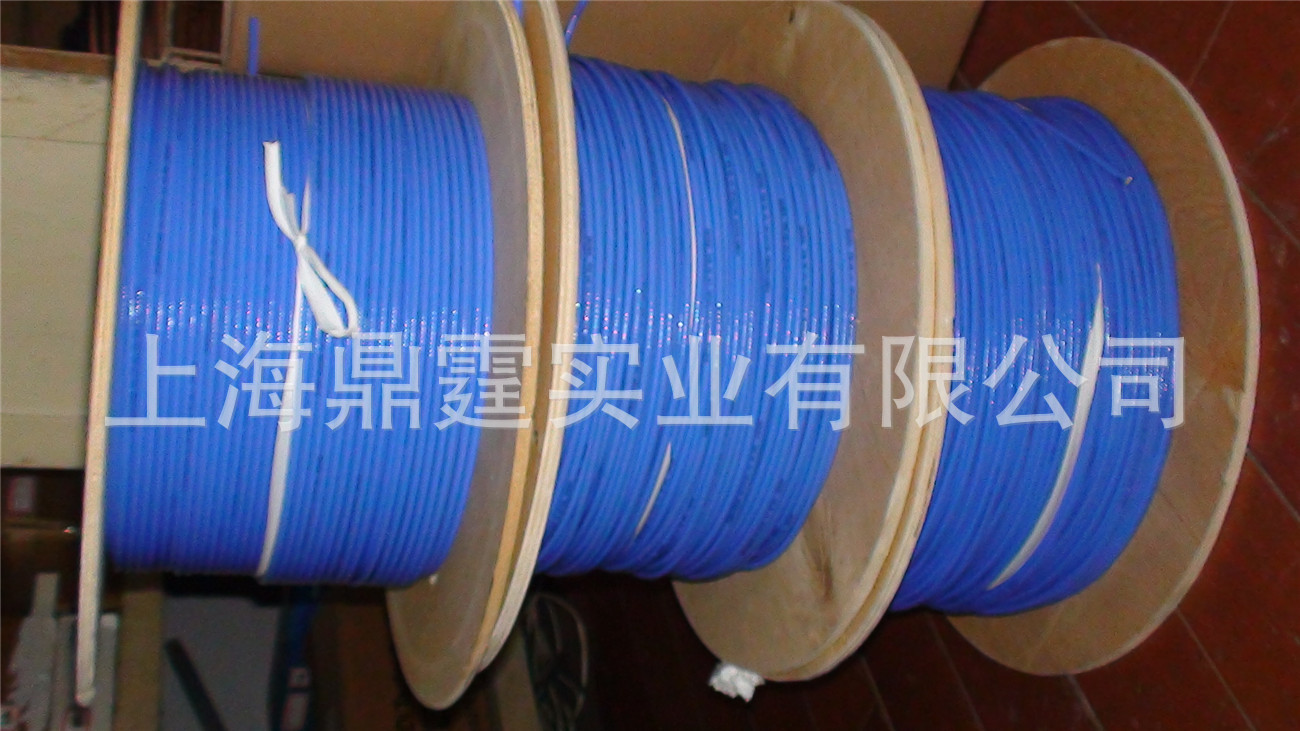 �Ѷ HUBER+SUHNER_MULTIFLEX 141 ���Ե���