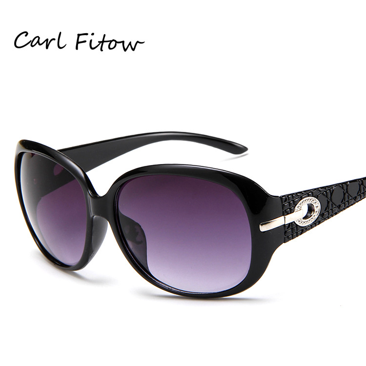 Fashionable retro brand sunglasses