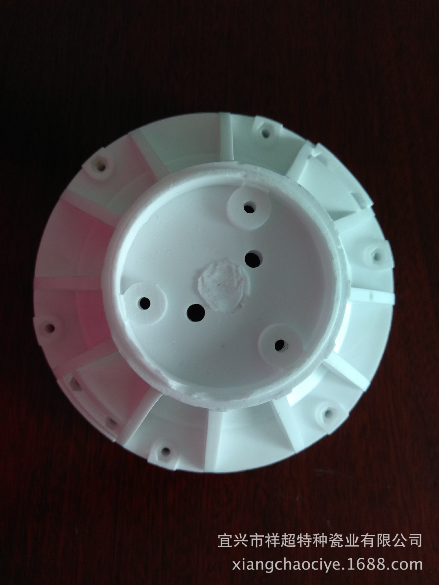 生产定制特种照明乚ed工矿灯陶瓷灯头陶瓷灯散热器 陶瓷电子配件