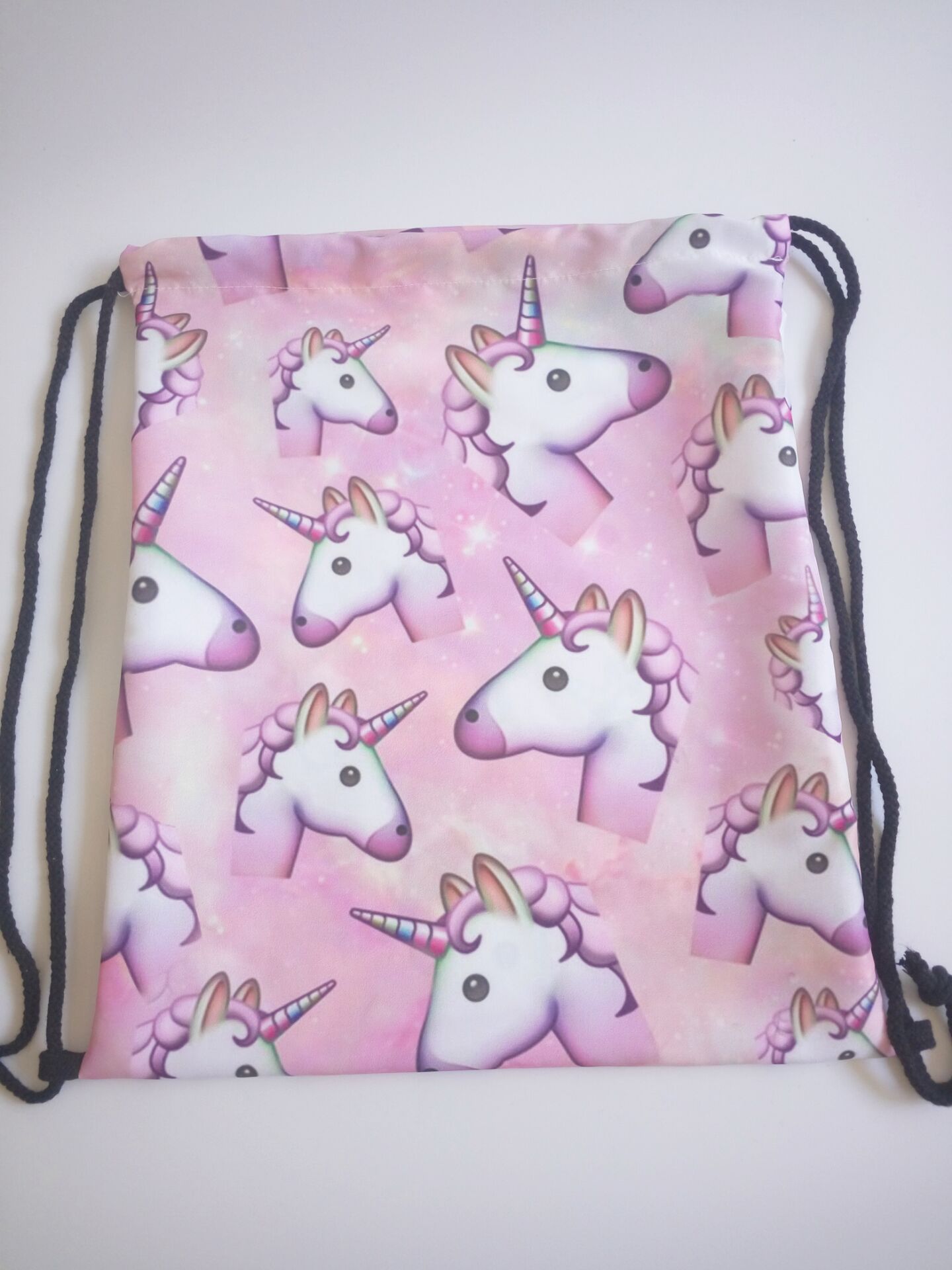 377971DE555DD9EB0046D30909D16E