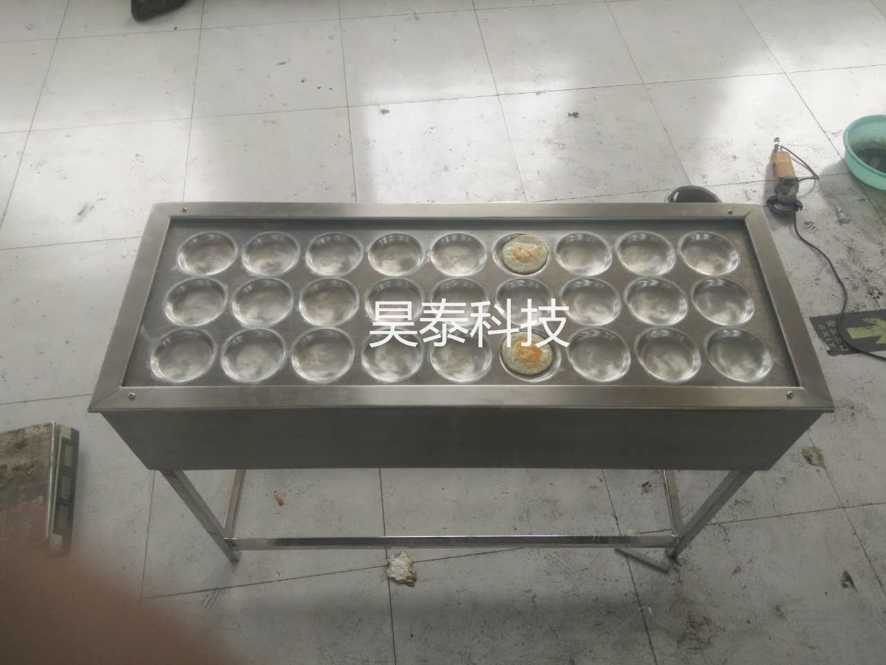 昊泰小型15模煎蛋机  煎荷包蛋  煎肉饼  煎水饺  煎菜饼