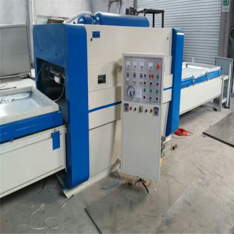 黔西南 推拉门真空包覆膜吸塑机 PVC真空吸塑覆膜机