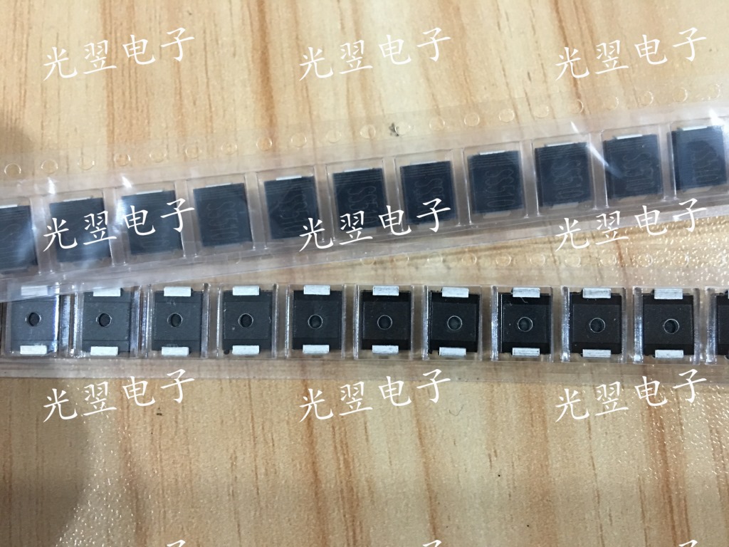贴片肖特基二极管 SS510 SS520 SR5100 SB5100 5A 100V SMC