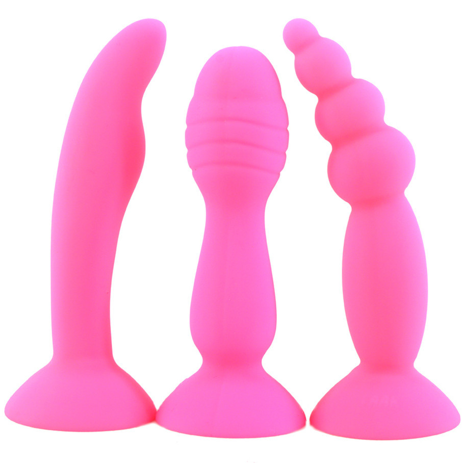 Faux Realistic Anal Plug in Use