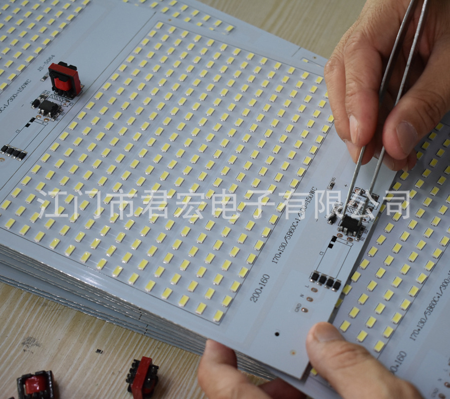 铝基板贴片加工 LED SMT贴片生产 2835灯珠贴片