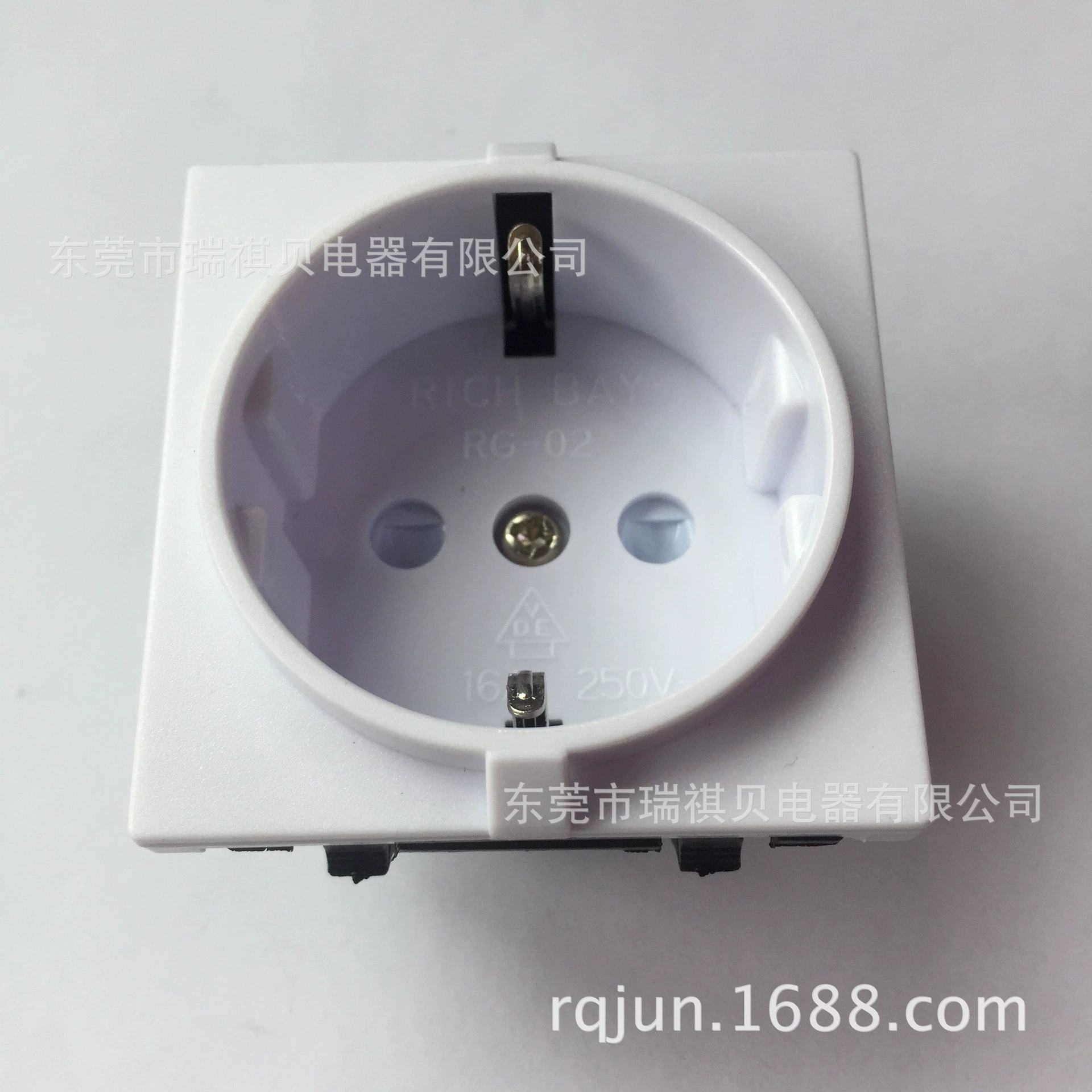 Supply Germany socket European standard mother seat e-08, socket RG-02 lock screw socket