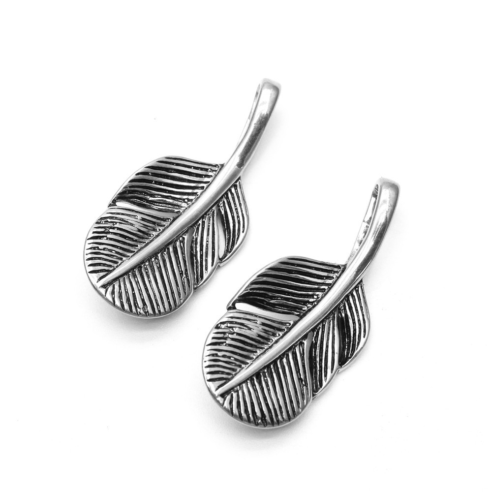 Nuovo ciondolo alla moda Punk Rock Gojo Series con piuma turchese e set in acciaio al titanio_voghion.com