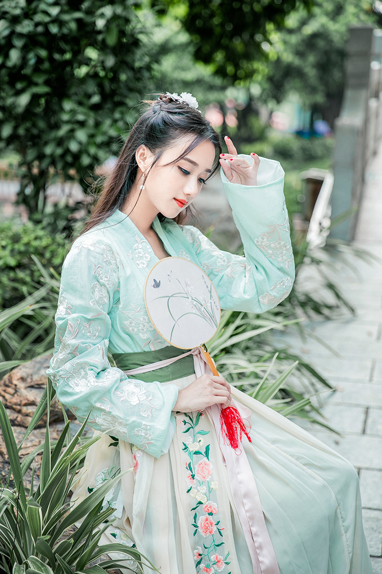 Costume femme PAVILLON YIMENG en Soie brillante - Ref 3333843 Image 32