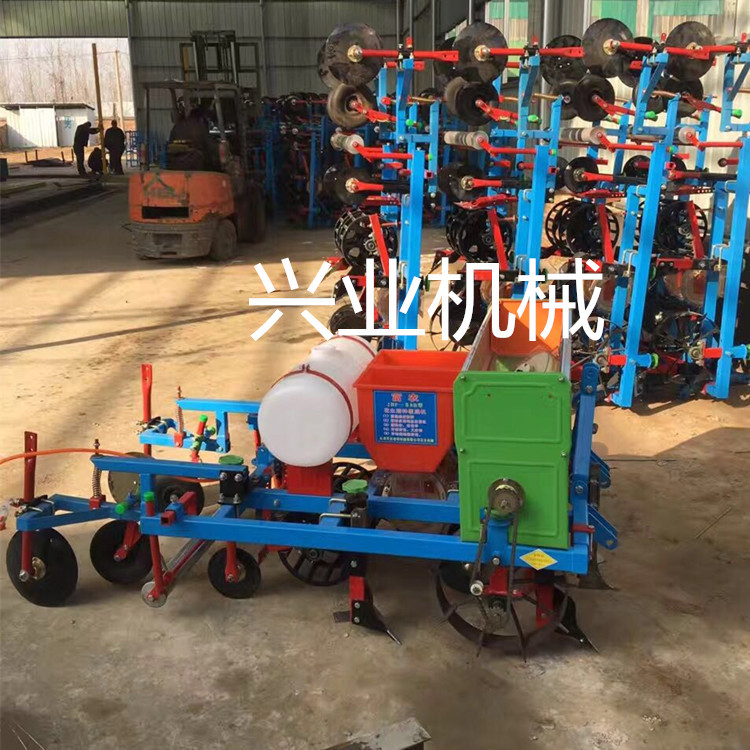 山丹县批发花生播种覆膜机配件