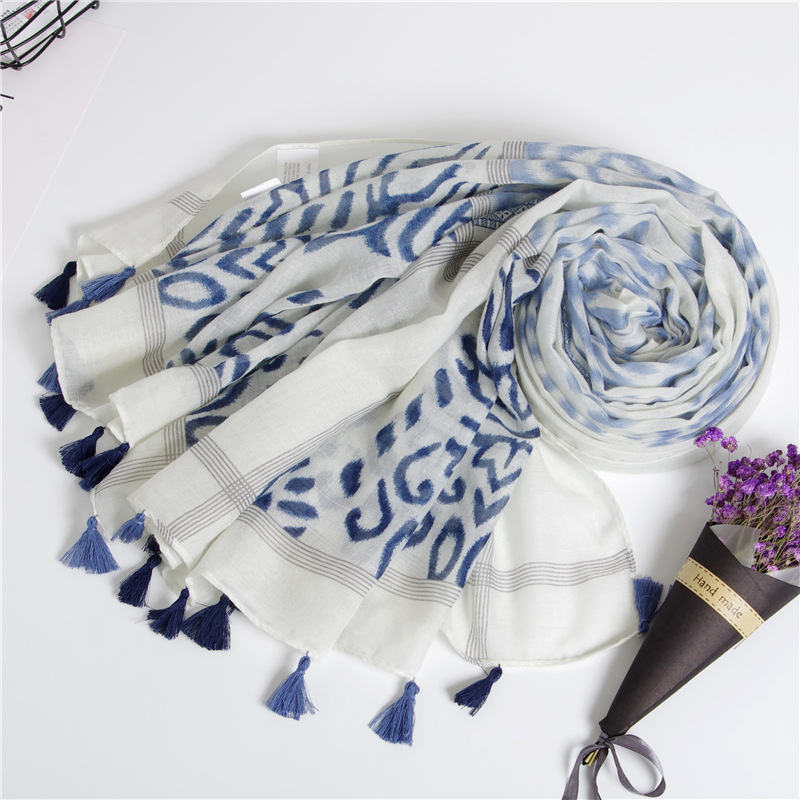 Women's Ripple Printing Pattern Sunscreen Towel Cotton And Linen Fringed Silk Scarf Beach Shawl For Women display picture 12