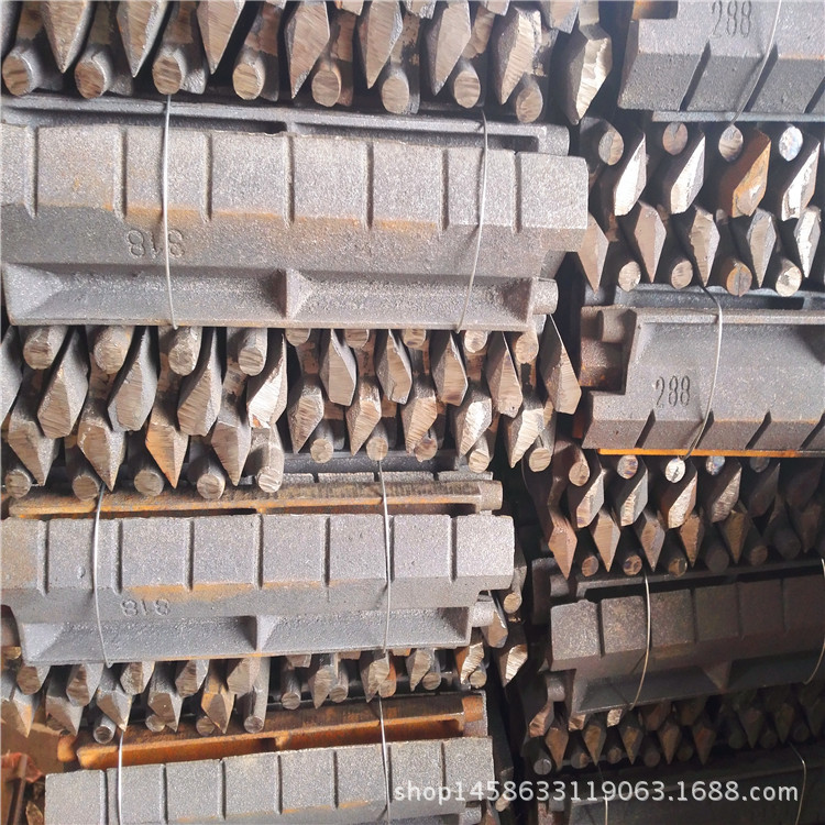 318硅5耐热型鱼鳞片炉排 左右夹板炉排价格 永宁机械配件厂家